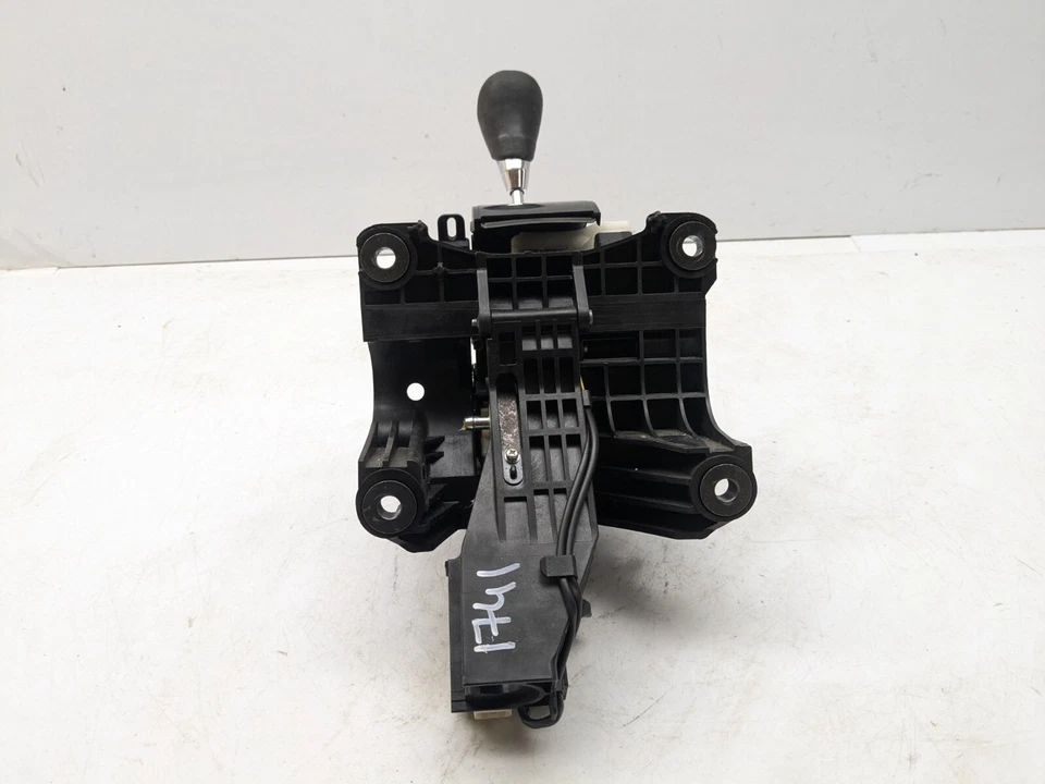 LEXUS RX 450H AL10 GEAR LEVER SELECTOR SHIFTER AUTOMATIC MK3 2010 - Image 4 of 4