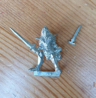 Hochelfen Melnibonean Swordsman Kastar 1980er Citadel EC01 Metall Warhammer OOP