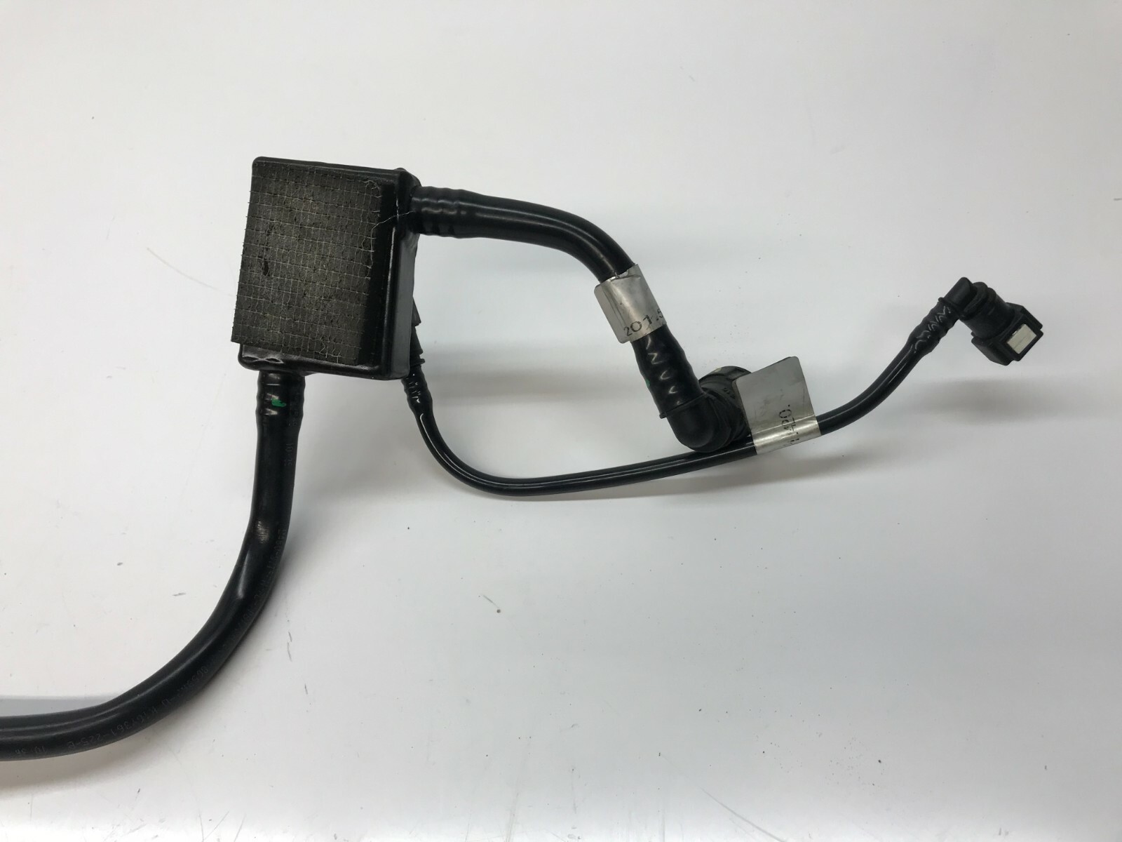 LAMBORGHINI AVENTADOR LP700 740 VAPOR FILTER FUEL LINE PIPE OEM 470201528C