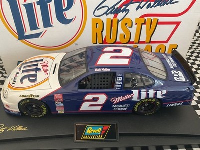 Rusty Wallace #2 Miller Lite Ford Taurus 1999 NASCAR Maßstab 1:18 DieCast REVELL
