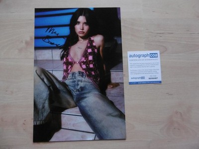 Nessa Barrett Autogramm signed 20x30 cm Foto ACOA