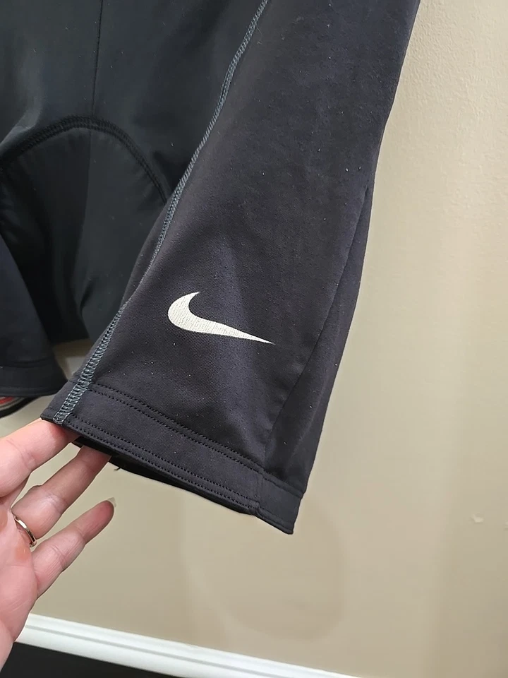 Pantalones Cortos de Ciclismo Nike Mujeres Grandes 12/14 Negros Dri-Fit Acolchados Ciclismo Cintura Elástica Foto 2 de 4