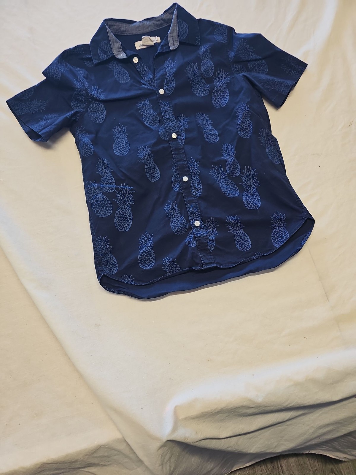 L.O.G.G. Boys Navy Pineapple Print Short Sleeve Button-Down Shirt 10/11 Yr V856 image 3