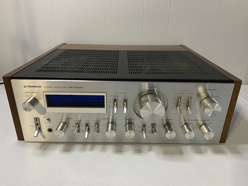 Pioneer Stereo Amplifier Model(SA-9800)50/60Hz 250 Watts AC 120/120/220/240Volts