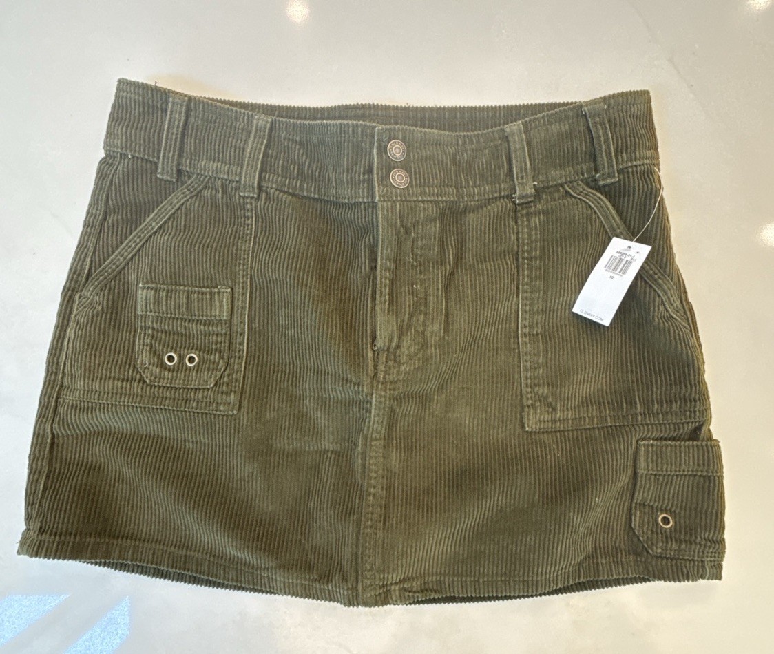 Old Navy Y2K Olive Corduroy Cargo Mini Skirt Size 10 Cotton