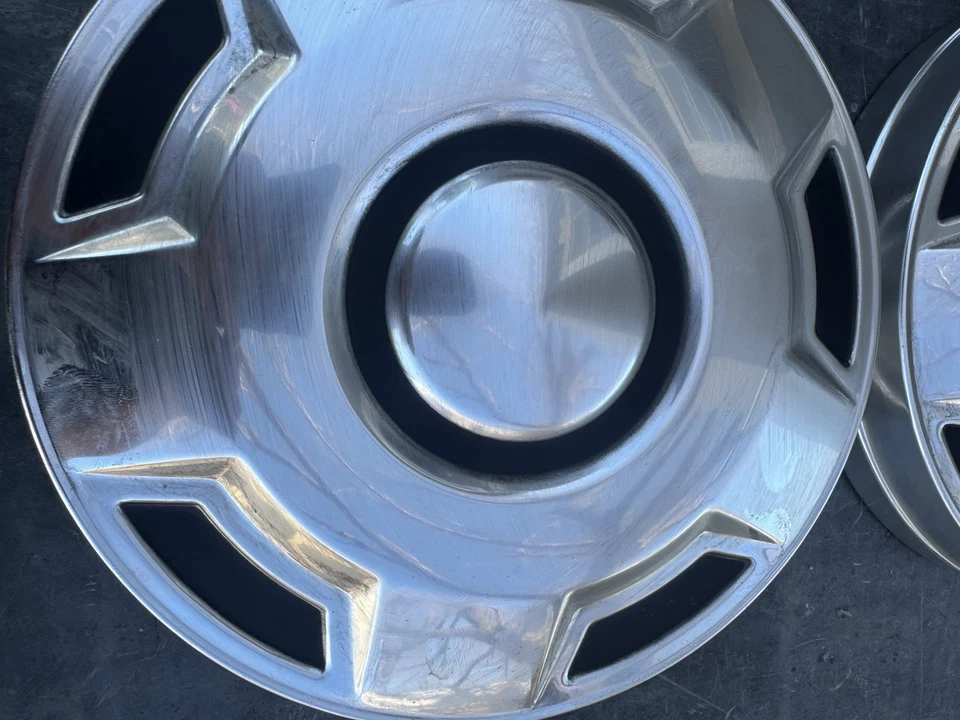 1975 - 1991 年福特 F150 1/2 吨卡车工厂狗碟轮毂盖 D7TA-1130-BA 4 件套 — 第 3/4 张图片