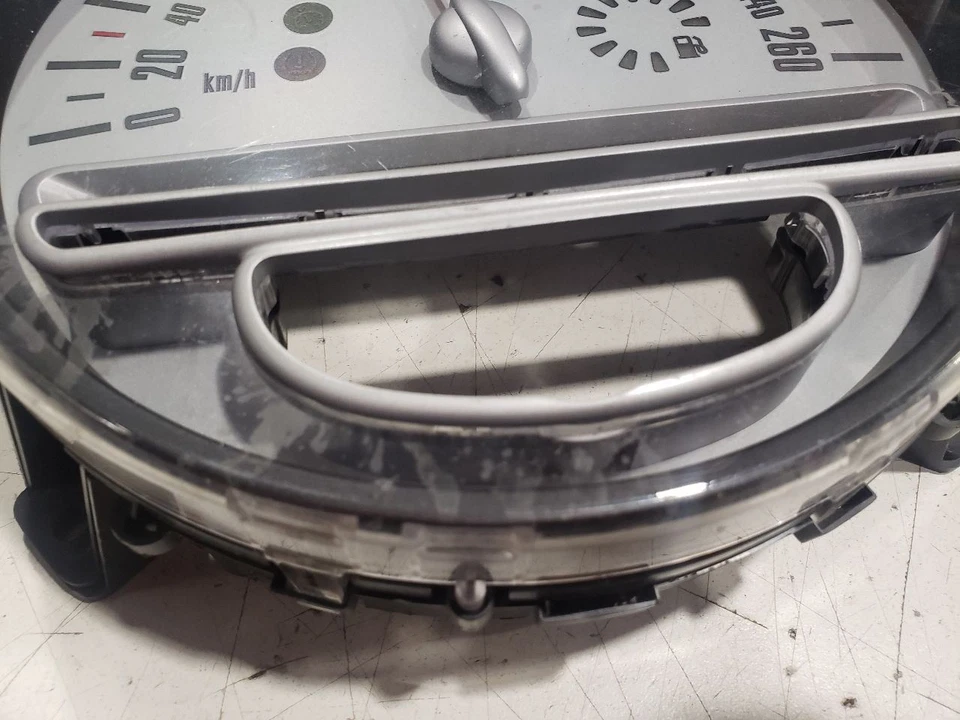 Mini Cooper Hatch 2004 - Velocímetro Cluster KPH, 73000 km OEM 9189504 Foto 4 de 4