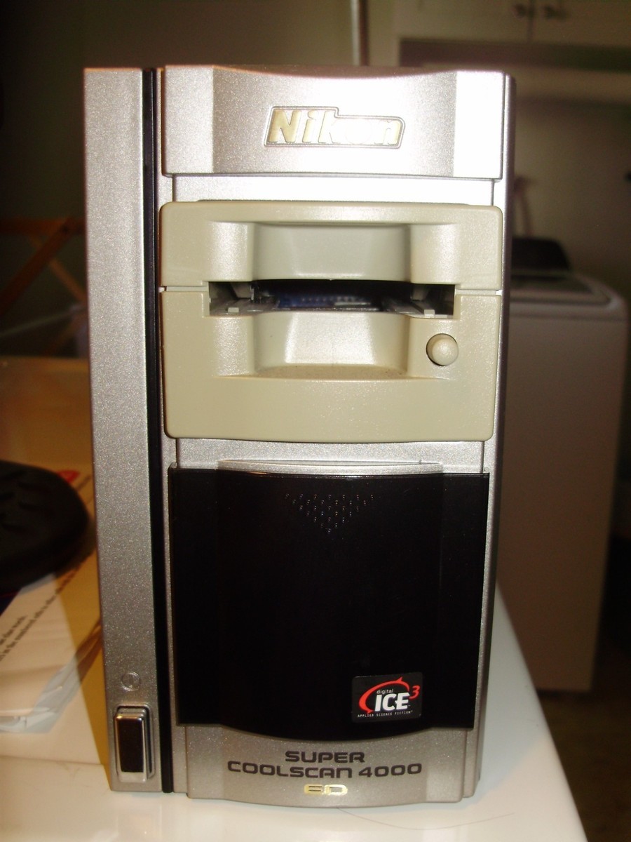 Nikon Super CoolScan 4000 ED Photo, Slide & Film Scanner for