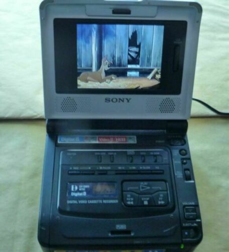 Sony GV-D900 Mini DV Digital Video Cassette Walkman No Sony GV-D900 Mini DV Digital Video Cassette Walkman No