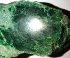 Mawsitsit Jade Rough, 755ct, Burmese Maw Sit Sit. Untreated UK