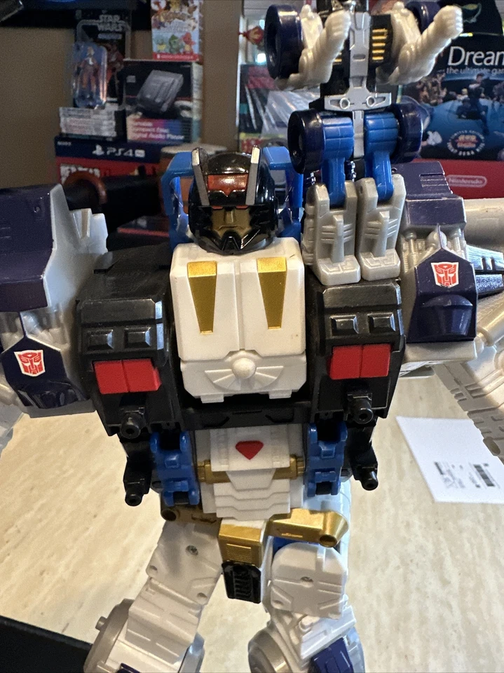 Hasbro Takara Cybertron Metroplex Transformers Autobot 05 Primus LM74 Planet KEY - Image 4 of 4