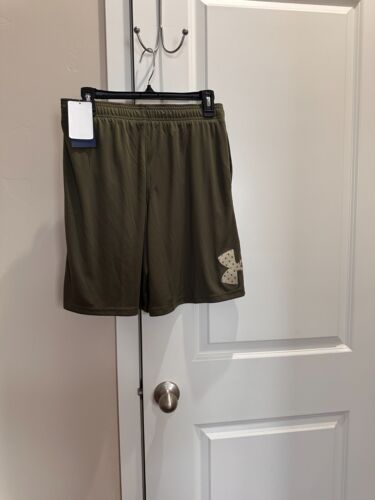 Fabrycznie nowe z metką Under Armour Boys' Freedom Prototype Shorts, YXL Luźne, Zielone, 1372622 - Zdjęcie 1 z 5