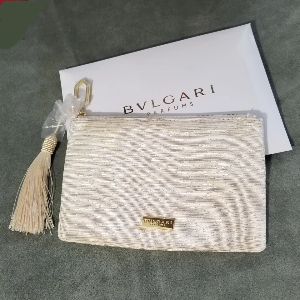 Bolsa de beleza BVLGARI Parfums creme/ouro lurex bolsa de maquiagem borla destacável NOVA - Imagem 4 de 4