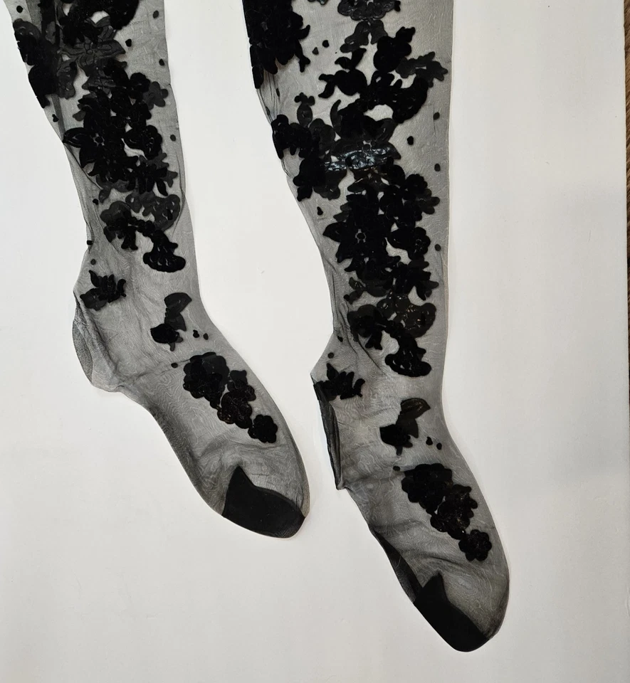 Medias Hanes Sheer Extravagance Negras Raras De Colección con Apliques Florales Talla M Foto 4 de 4