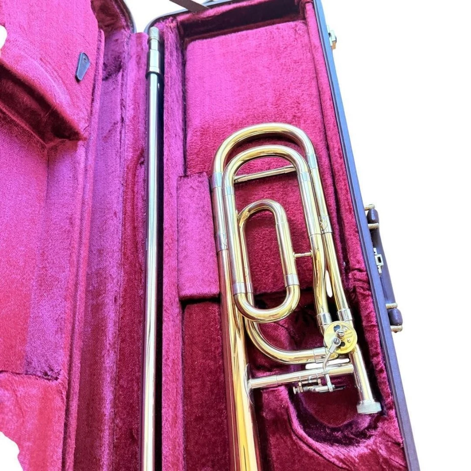 Bajo tenor trombón BESSON SOBERAN 944 usado Japón #01 Foto 3 de 4