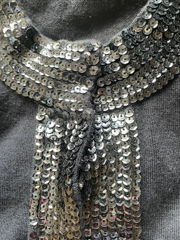 Forever 21 Vestido Negro Encogido Cárdigan S Suéter Manga Larga Plateado Secuencia Borde Foto 4 de 4