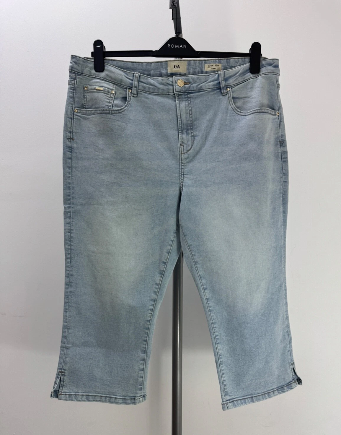 Ladies New Ex C&A Plus Size Capri Denim Crops 22 24 26 28 30
Opens in a new window or tab