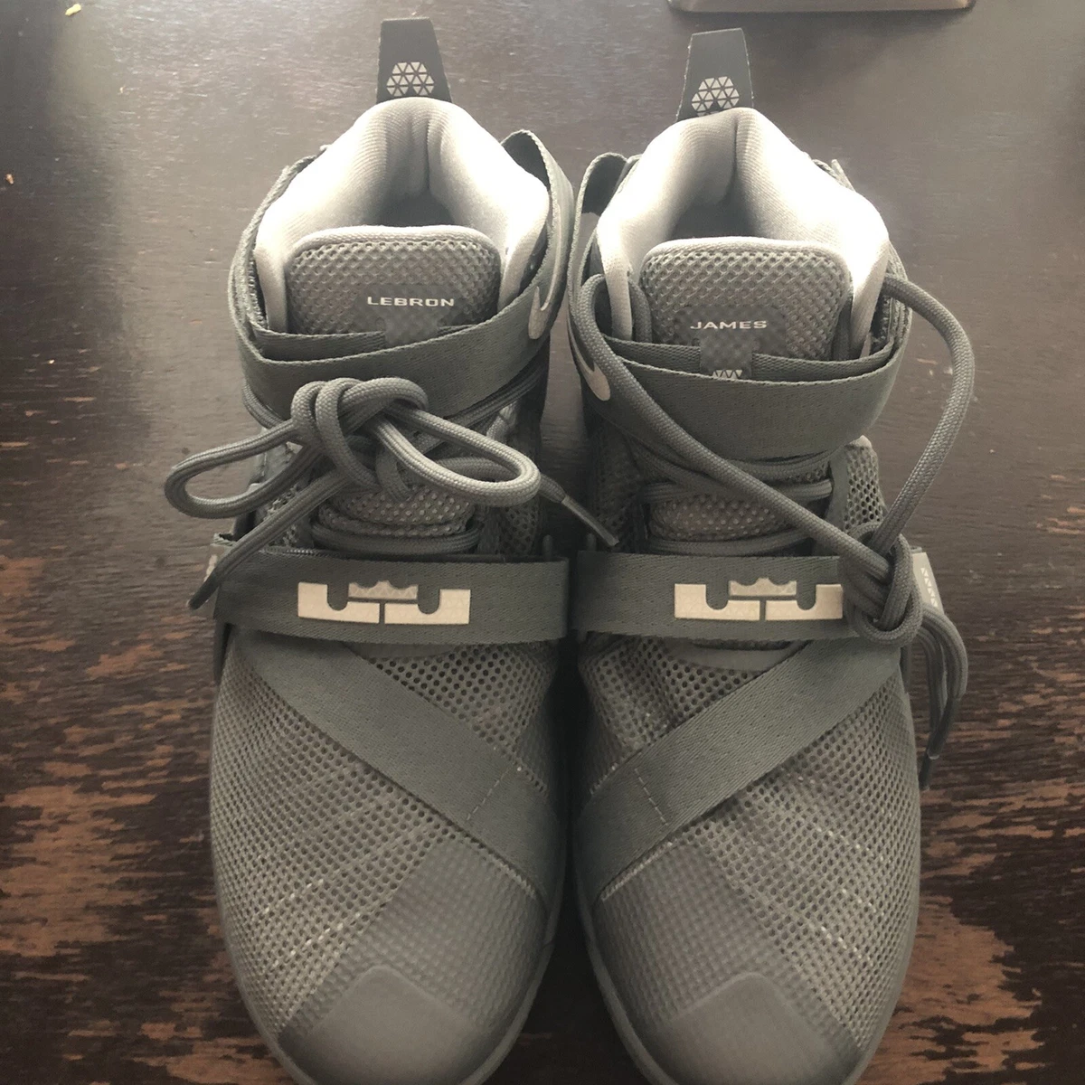 Lebron soldier top size 6.5