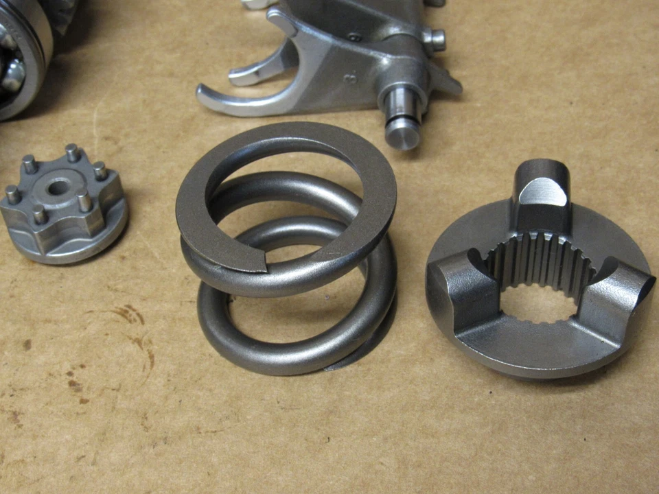 Коробка передач 1998 Kawasaki Concours 1000 ZG1000 малый пробег - Изображение 4 из 4