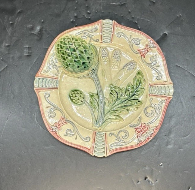 French Plate In Antique Ceramic & Porcelain Plates & Chargers for