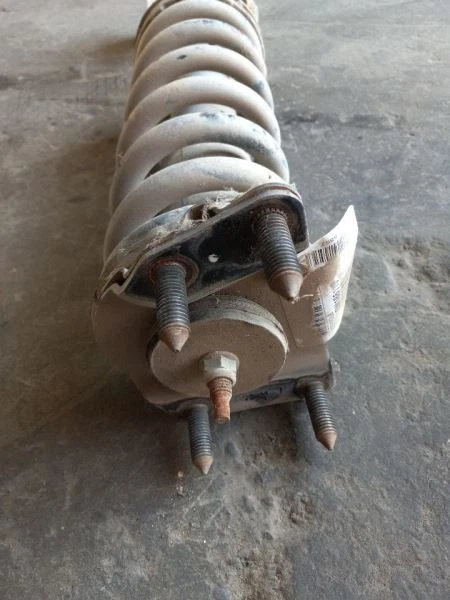 Suporte de suspensão dianteiro esquerdo para driver 07-11 Dodge Nitro 8003952AB - Imagem 3 de 4