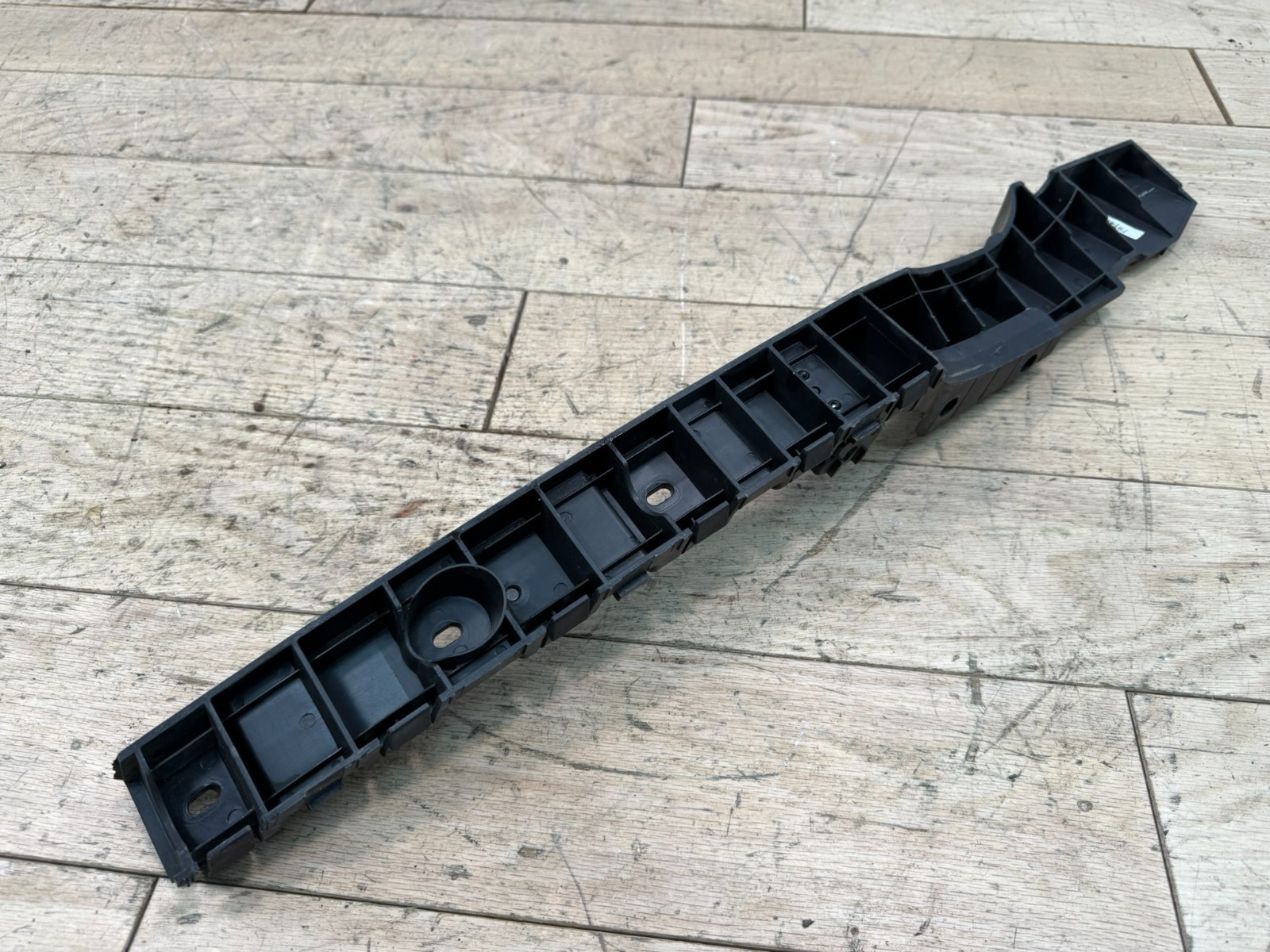 2013 BENTLEY CONTINENTAL GT OEM REAR RIGHT SIDE BUMPER BRACKET 3W3807864