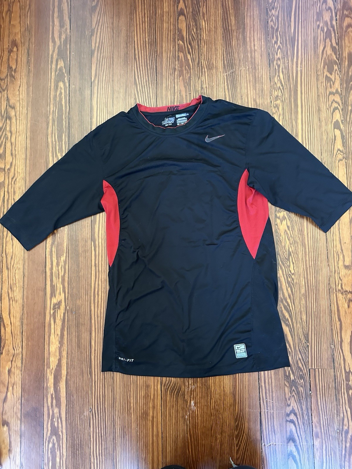 NIKE PRO COMBAT HYPERCOOL COMPRESSION SLEEVE GRIP… - image 1