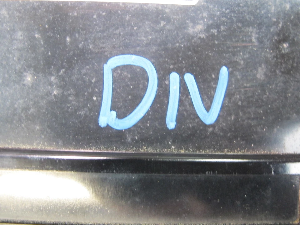 00-01 ISUZU VEHICROSS A/C AQUECEDOR PAINEL INTERRUPTOR DE CONTROLE CLIMÁTICO 8972471450 FABRICANTE DE EQUIPAMENTO ORIGINAL - Imagem 2 de 4