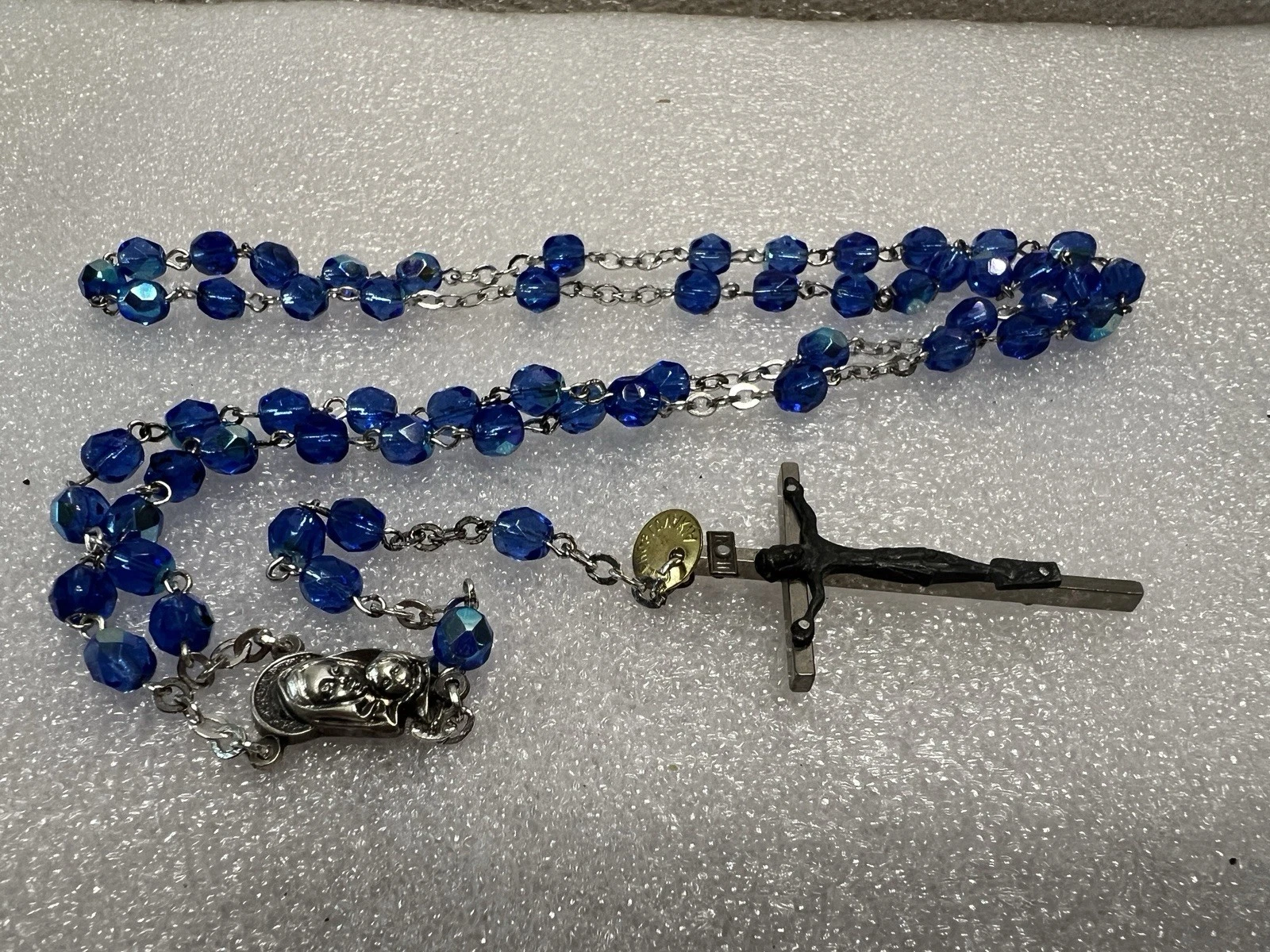 Vintage Blue Glass Faceted Beads Catholic Rosary - Picture 6 of 6