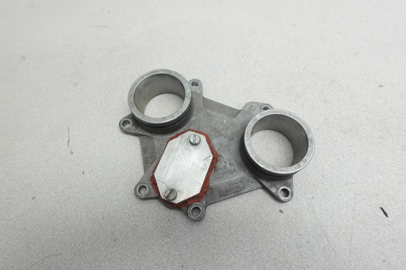 1996-2000 Formula Grand Touring MXZ 500 Ski-Doo OEM Rotary Valve Oil Pump Flange