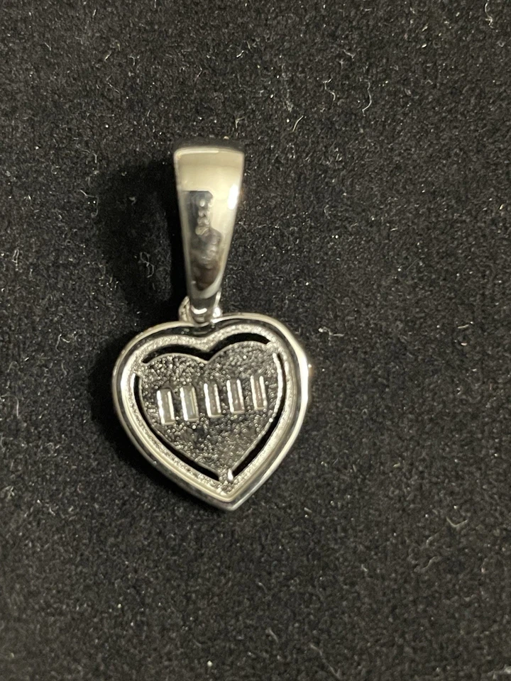 ~2ct Moissanite Heart Pendant-925 Silver Rhodium Platted-Melee & Baguettes - Image 4 of 4