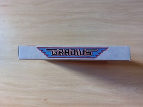 Caja, corcho y manual de reemplazo del Gradius [ENG] para NES