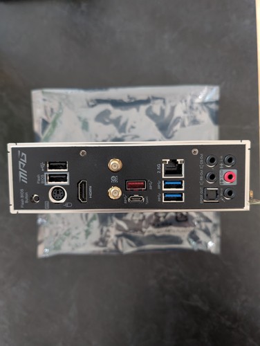 MSI MPG B550I GAMING EDGE WIFI AMD AM4 - Mini-ITX Motherboard - Picture 5 of 5
