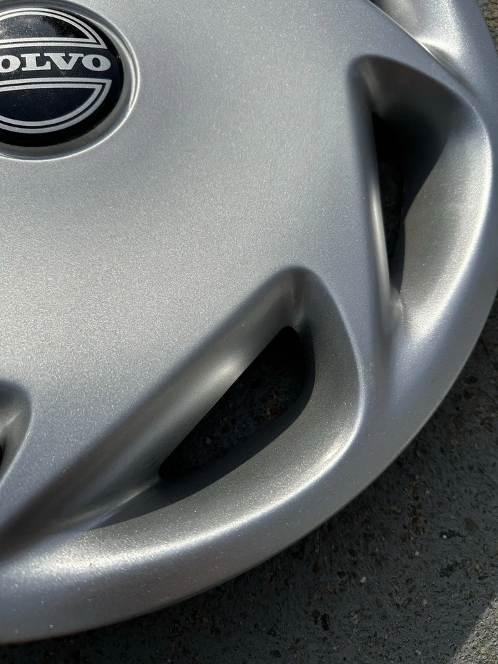 "Cubierta de rueda tapacubos 95-98 Volvo 850 15"" OEM ¡Bonita! 6819707 Foto 3 de 4