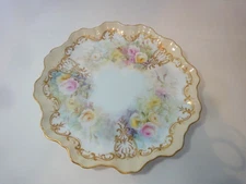 Royal Doulton Burslem Artist signed Scallop  Plate 8.5" Diameter RN 72067