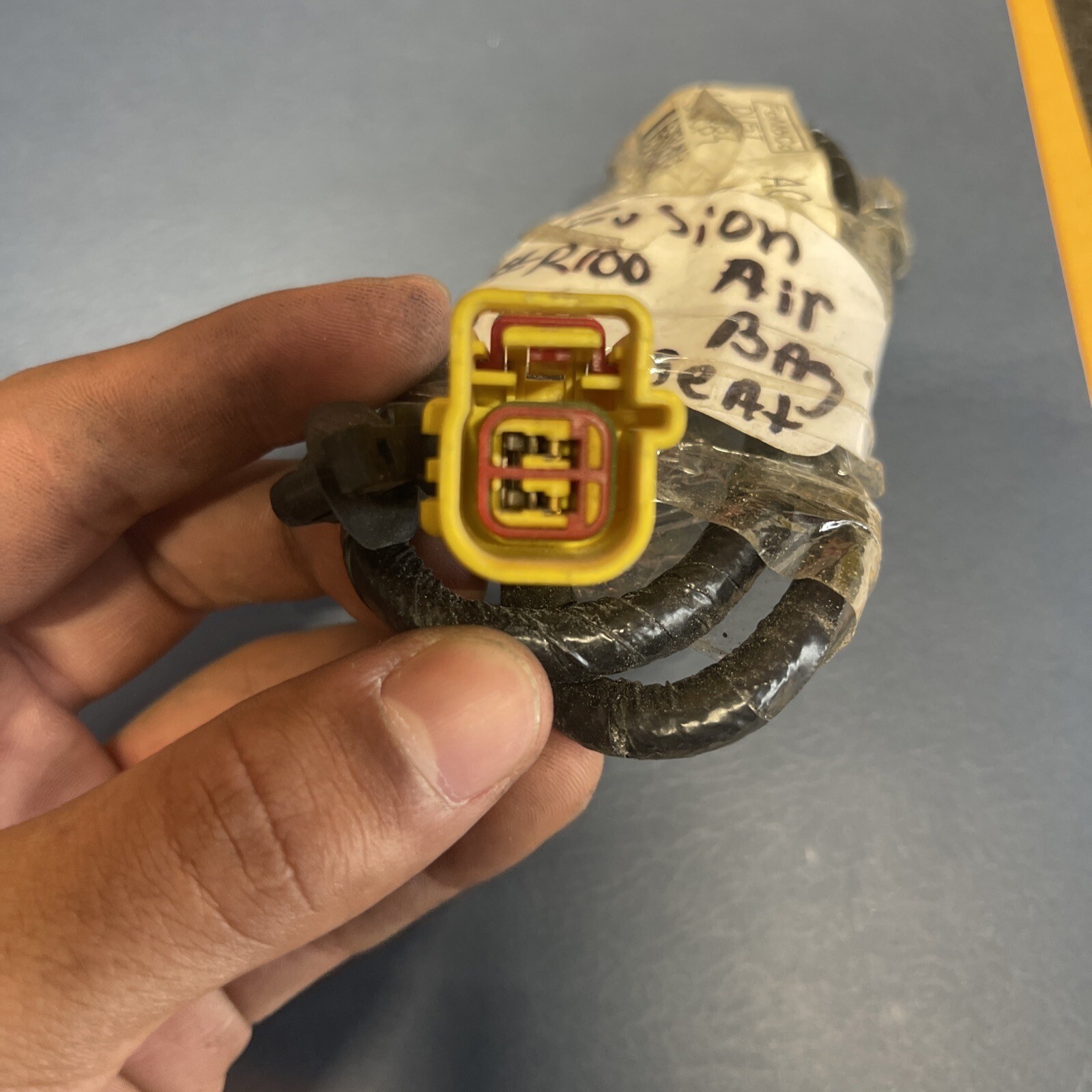 A100 2016 Ford Fusion / Air Bag Seat Sensor DU5T 14C687J4CP7 eBay