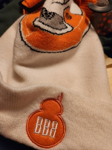 Boys Star Wars BB8 With Tags 3 Piece Set Hat, Grip Gloves And Scarf - Picture 3 of 8
