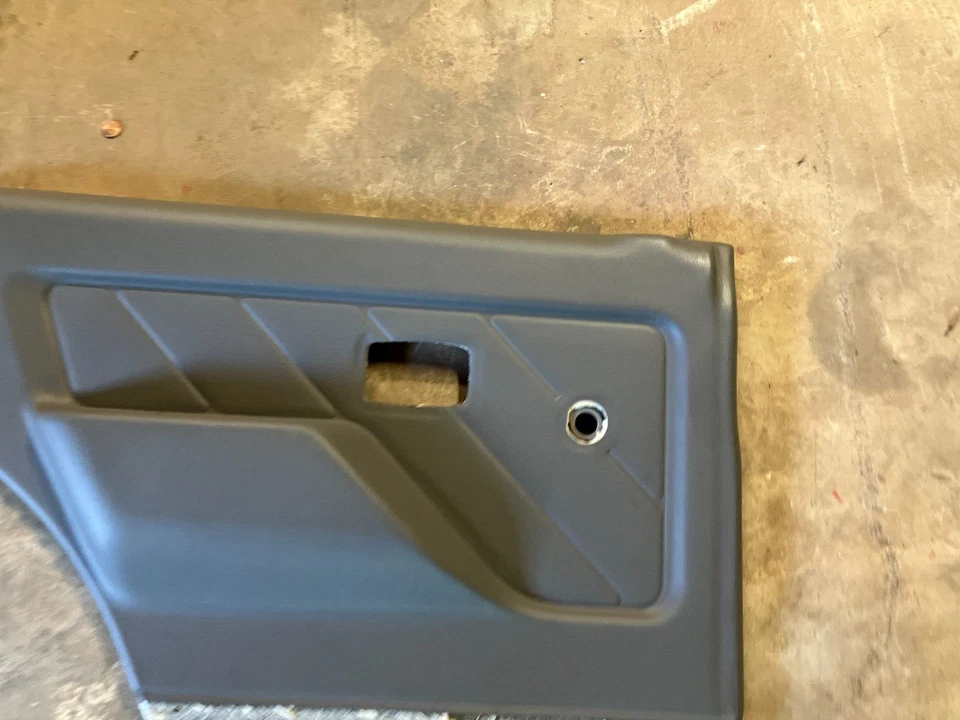 NUEVO NOS 94-97 HONDA PASSPORT ISUZU RODEO TRASERO IZQUIERDO L/R PANEL PUERTA TELA GRIS OEM Foto 3 de 4