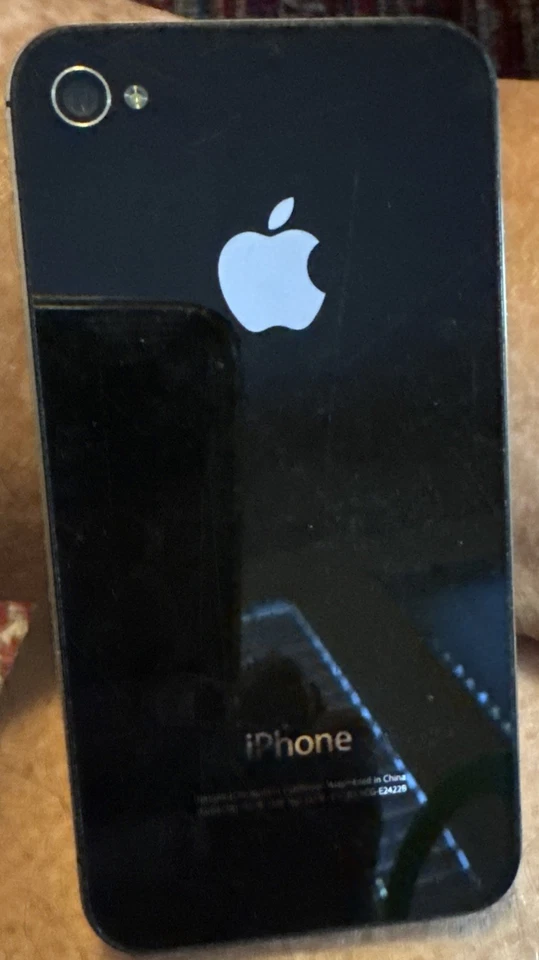iPhone 4 Black (Verizon) A1349 16GB CDMA Fast Ship Very Good Used IOS 7.1.2 Wow - Image 2 of 2