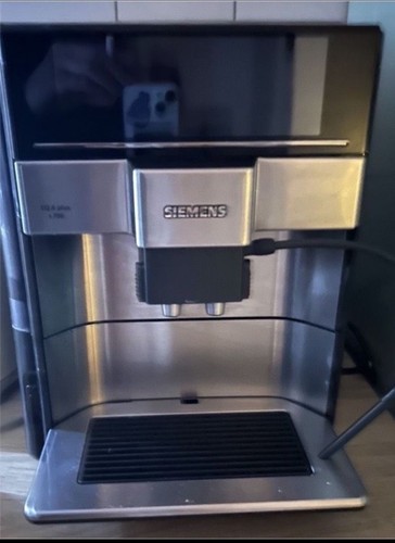 Siemens EQ.6 plus s700 Kaffeevollautomat - Edelstahl (TE657503DE)