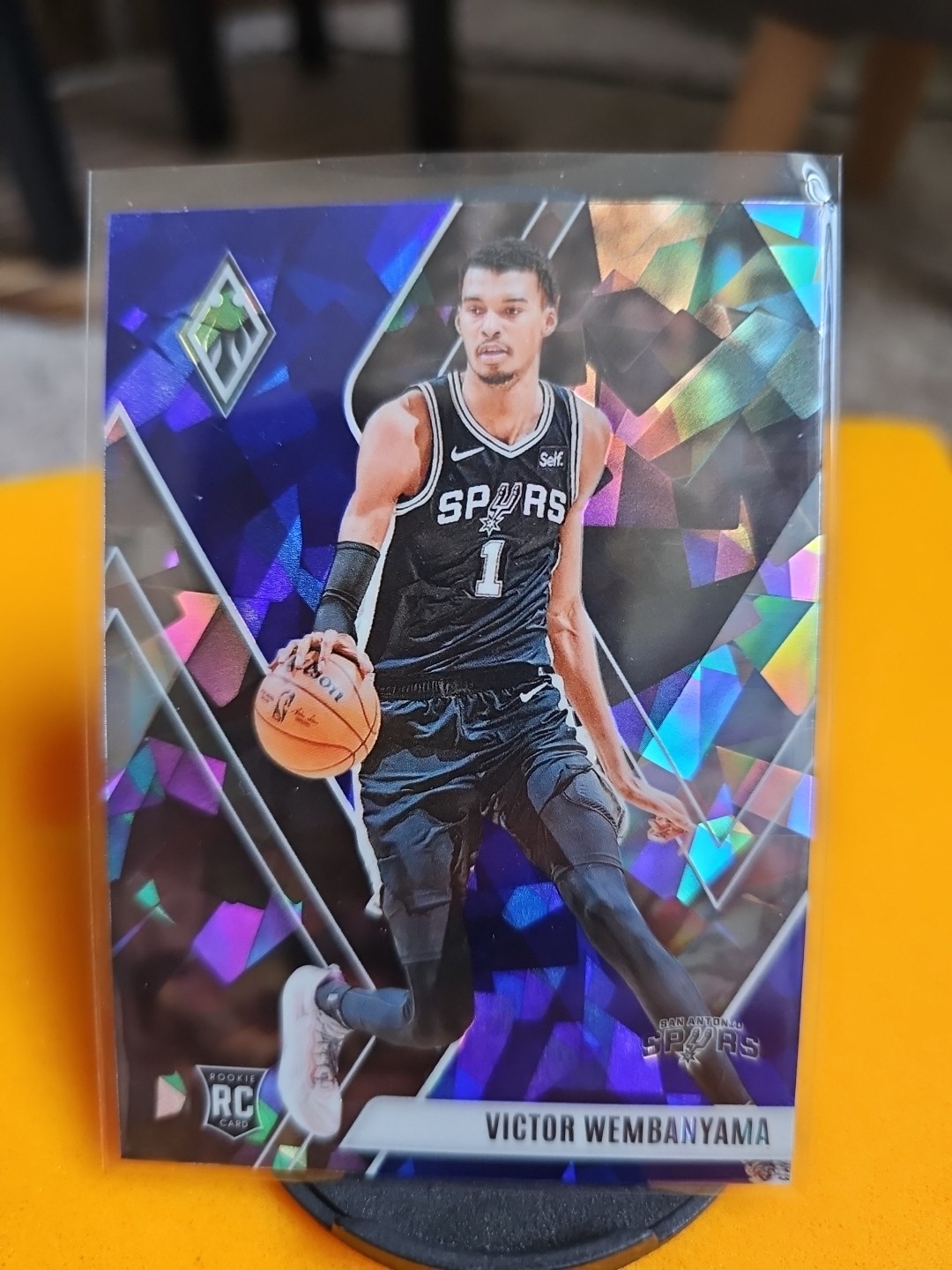 2023-24 Panini Phoenix - Rookies Victor Wembanyama #256 Blue Ice (RC)