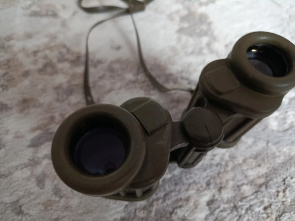 Hensoldt Wetzlar 8x30 Fernglas mit Strichplatte - Bild 4 von 4