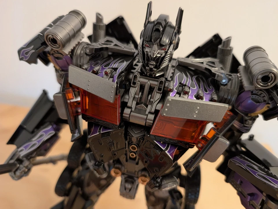 LS-03 P Commander Optimus Prime Nemesis BMB 30cm Oversized MPM-04 Black Version - Immagine 3 di 4
