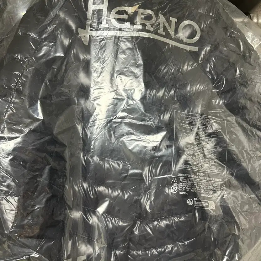 HERNO Sofia Down Padding Jacket Size 48 - image 4