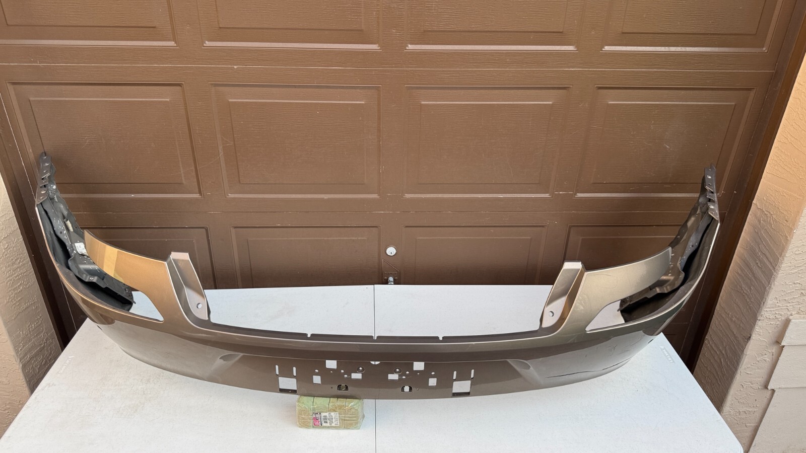 ✅ 2014-2018 ASTON MARTIN VANQUISH REAR BUMPER UPPER OEM W/SENSOR CD33-17K835-C