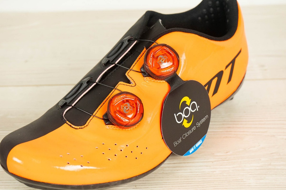 DMT シューズ　R1 CapoVelo.com - DMT R1 Road Shoe Reviewed