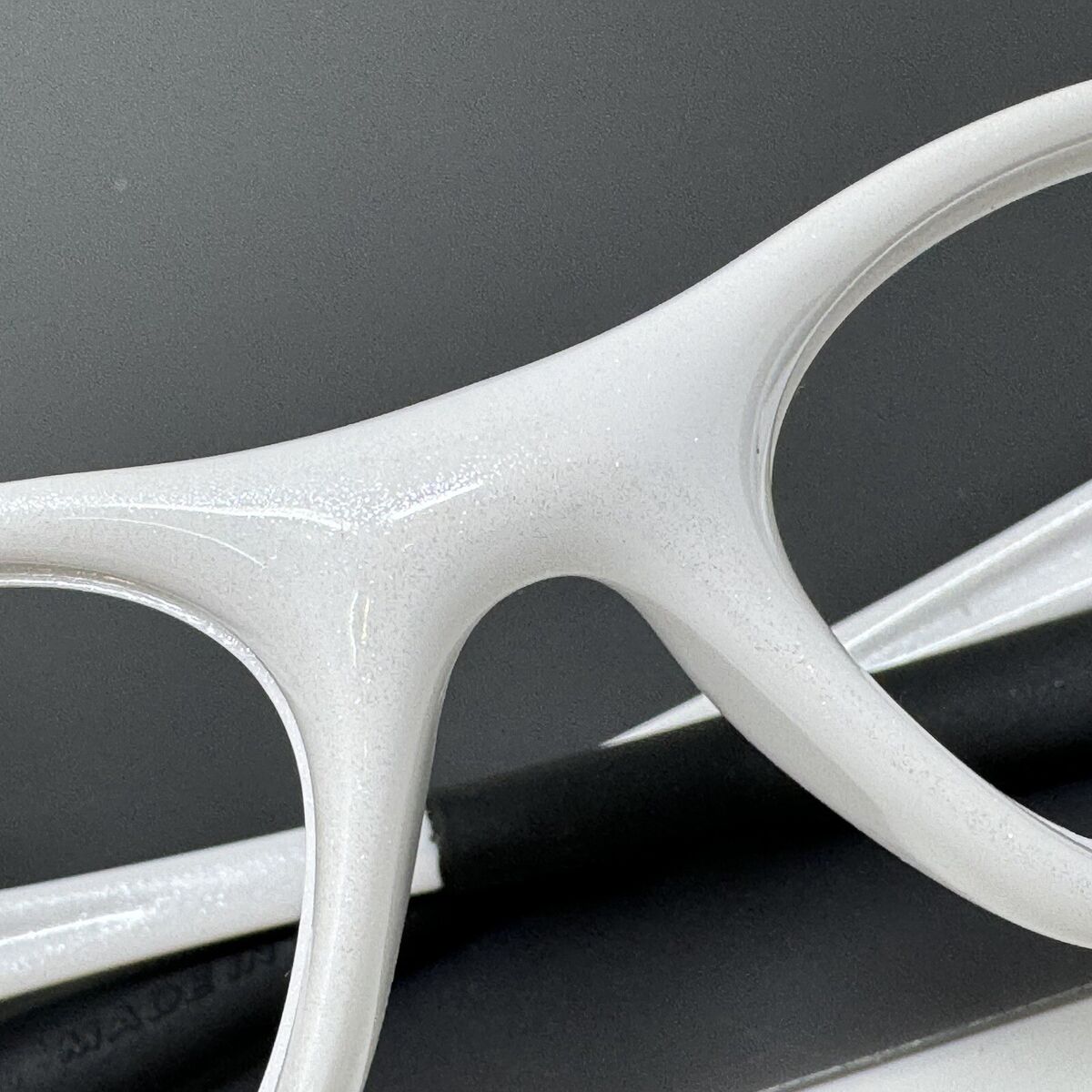 Oakley Minute 1.0 Pearl White Sunglasses Frames | eBay Oakley Minute 1.0 Pearl White Sunglasses Frames | eBay