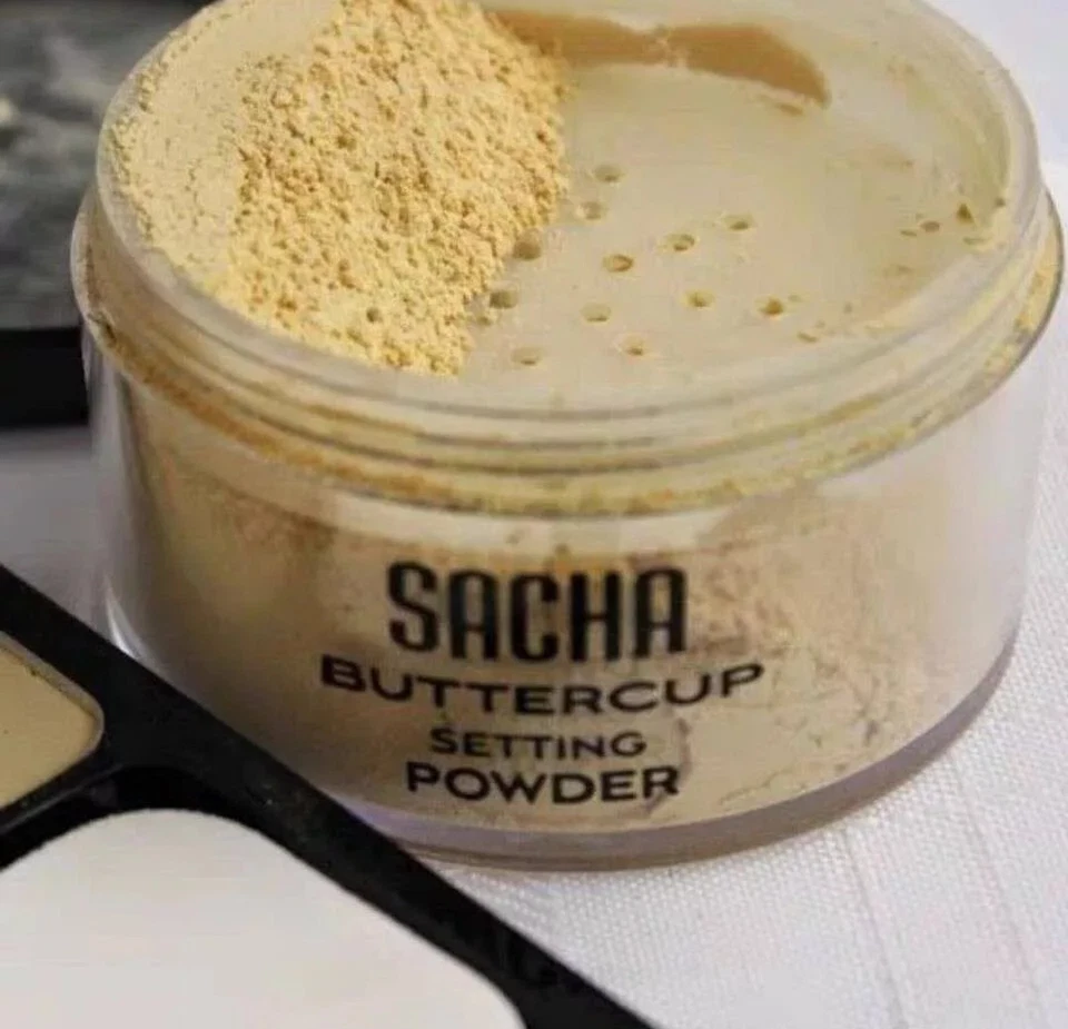 Sacha BUTTERCUP Setting Powder. No Ashy Flashback. Blurs Fine Lines and Pores - Image 3 of 3