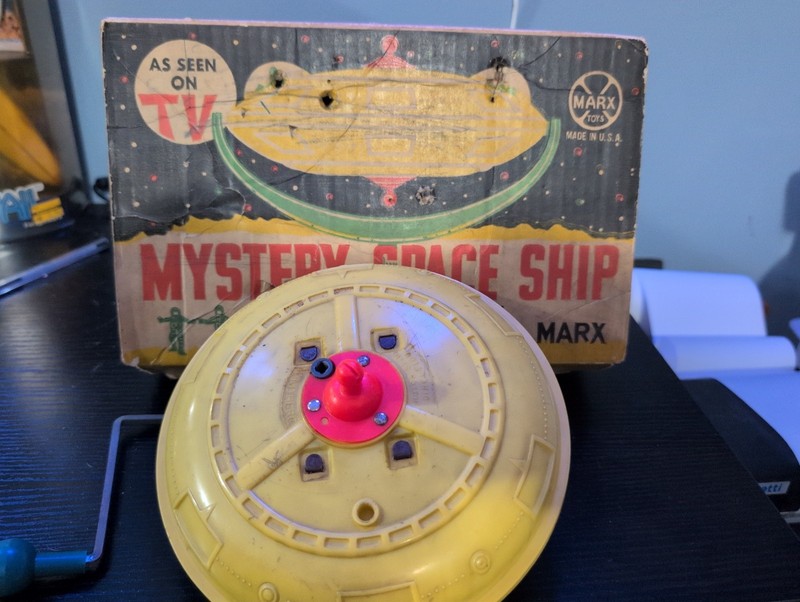 Marx Mystery Space Ship Gyro-Powered Toy 1962 w/ Box  And Crank Only ..Read!!!