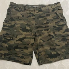 NWOT Duluth Trading Co Men's Flex Fire Hose Shorts 42 Woodland Camo Relaxed Fit